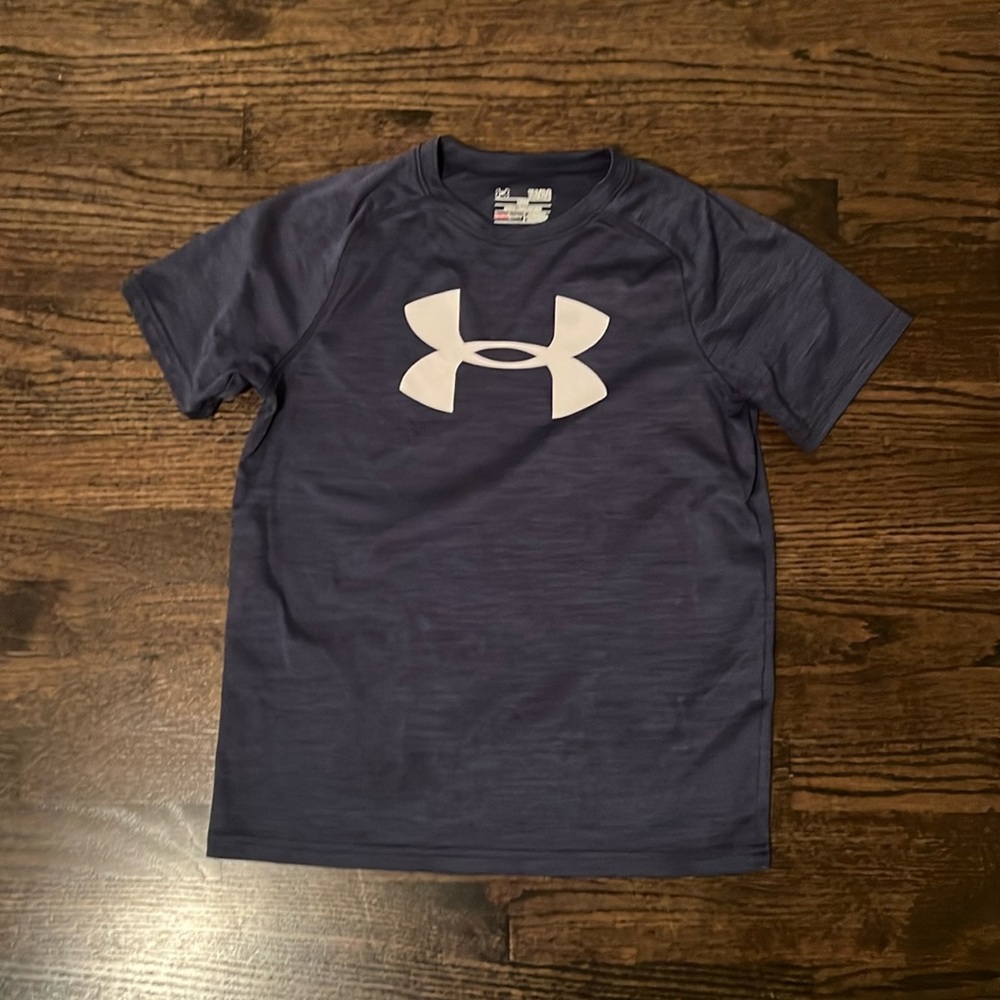 Under Armour blue tee